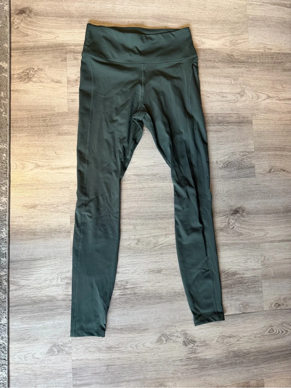 Nike Womens Running Leggings in Olive Green